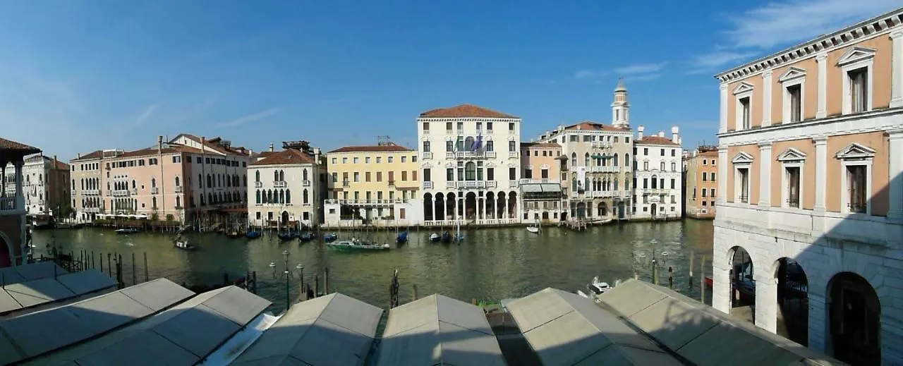 Apartmán Loft Overlooking The Grand Canal Benátky Itálie